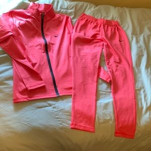 Nike sweat suit flannel inside like new!